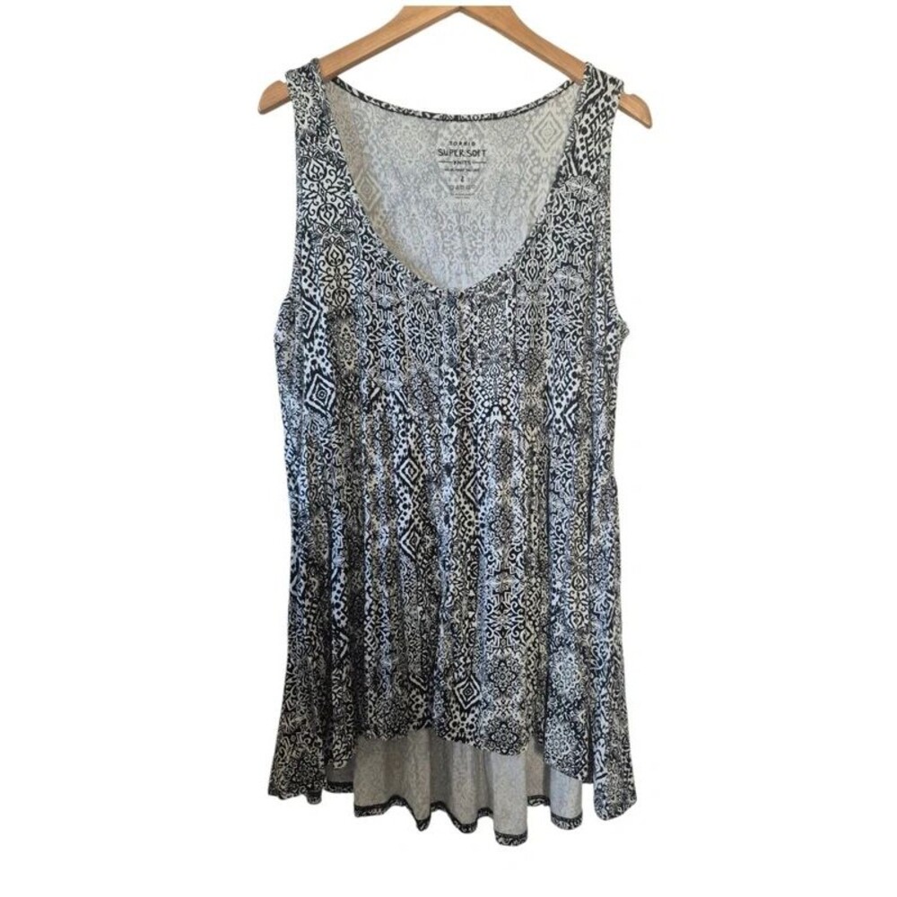 Torrid Super Soft Knits Black and White Geometric Tank Top 2X